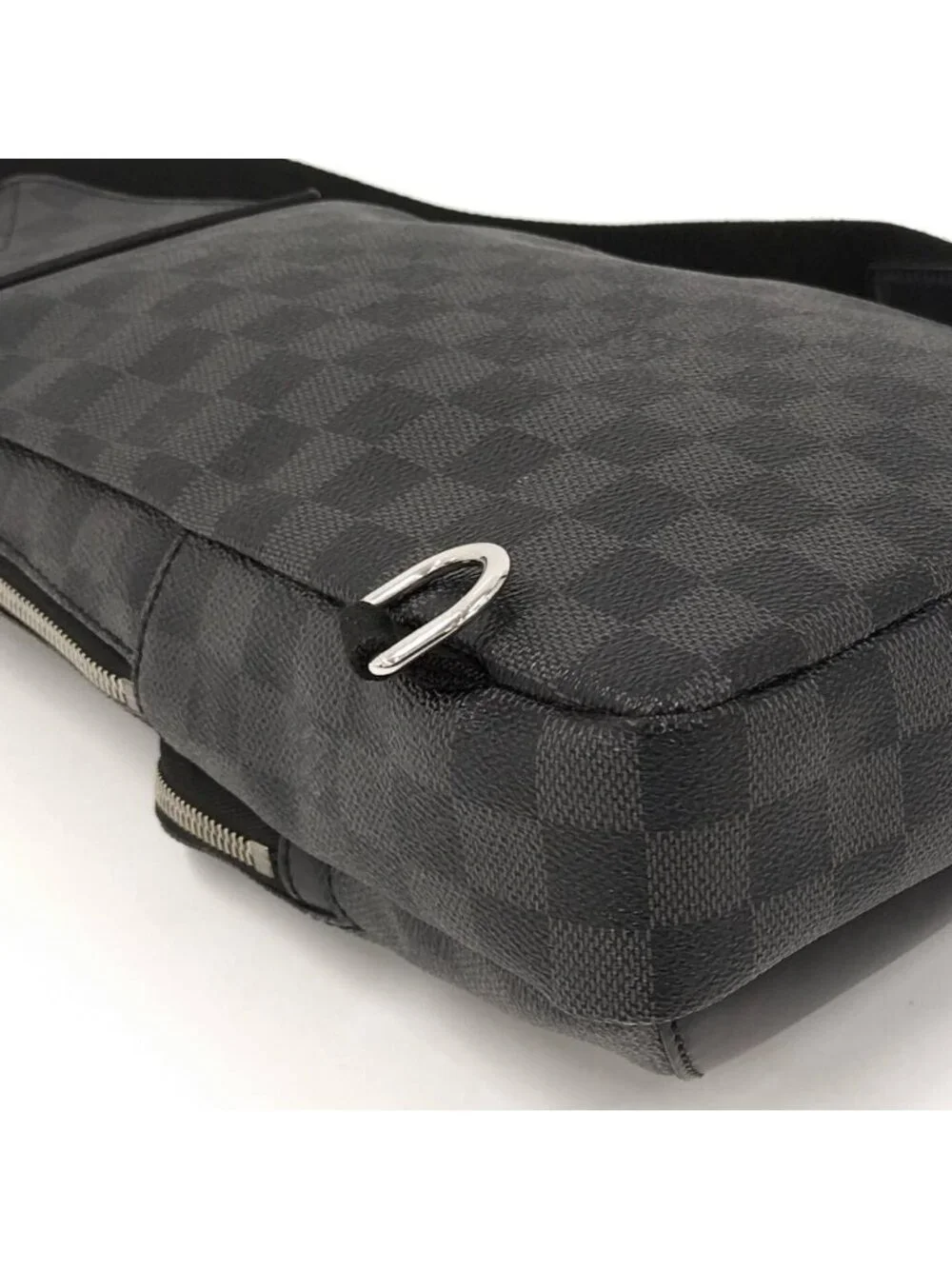 Louis Vuitton Avenue Sling Bag Damier Graphite